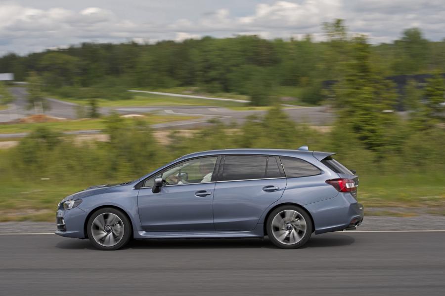  Subaru Levorg 2015 года  (EU) (фото 16 из 40)